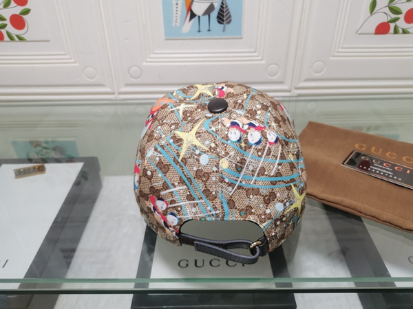 ブランド帽子側面デザイン